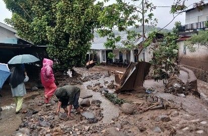 banjir-bandang-solok