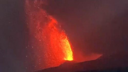 letusan-gunung-anak-krakatau