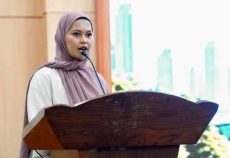 Ketua Umum HMI MPO Cabang Jakarta Barat Dana Nur Azizah memberikan apresiasi.